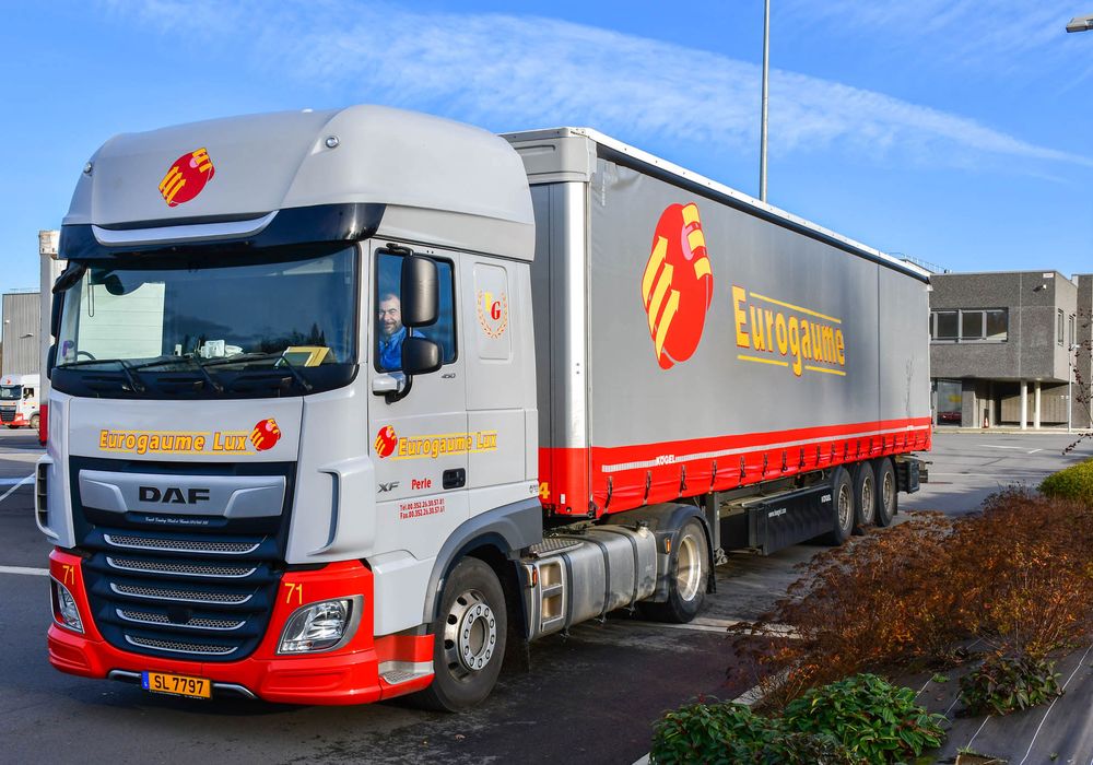 Eurogaume Lux tautliner curtainsider semi-trailer